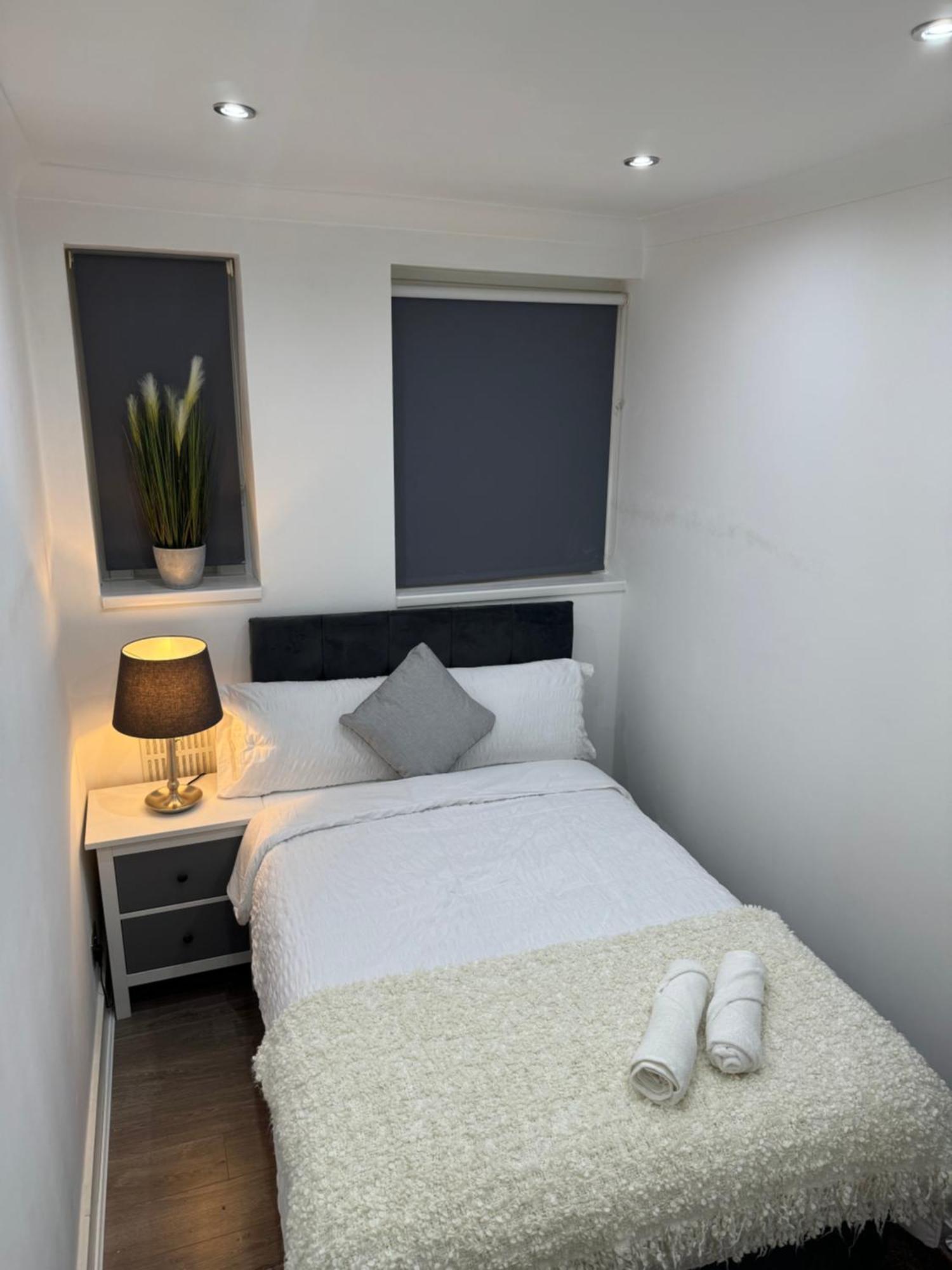 Manor Court 1 * Londra